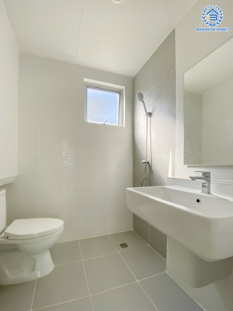 บ้านมือสองตกแต่งใหม่ ม.พฤกษ์ลดา1 บางใหญ่-เซ็นทรัลเวสต์เกต บนเนื้อที่ 50 ตร.ว. ฟังก์ชัน 3 ห้องนอน 2 ห้องน้ำ 2 ที่จอดรถ ทำเลเดินทางสะดวก เชื่อมต่อถ.กาญจนาภิเษก เพียง 10 นาทีถึงรถไฟฟ้าสายสีม่วง "สถานีคลองบางไผ่" ใกล้เซ็นทรัลเวสต์เกต จองเลย!...